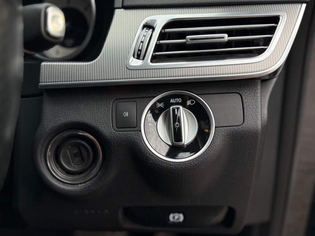 Used Mercedes-Benz E Class 2015 for sale - 76386294: Photo 44