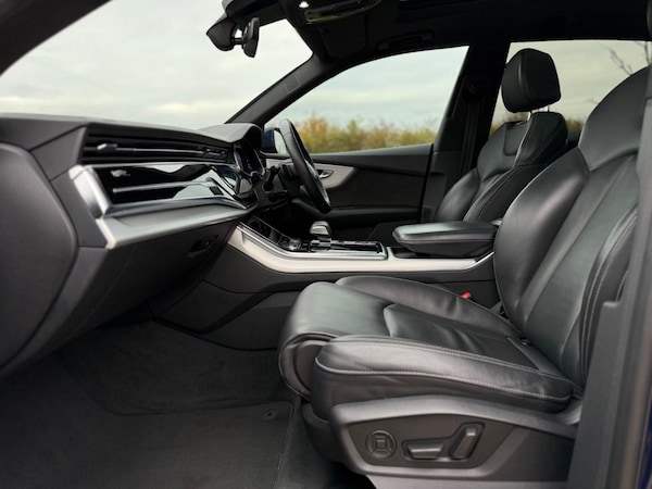 Used Audi Q8 2019 for sale - 76304359: Photo 50