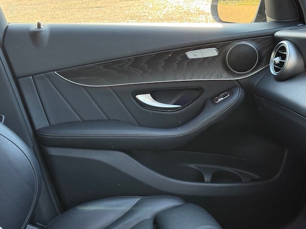Used Mercedes-Benz GLC 2020 for sale - 76266872: Photo 42