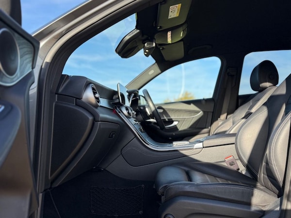 Used Mercedes-Benz GLC 2020 for sale - 76266872: Photo 43