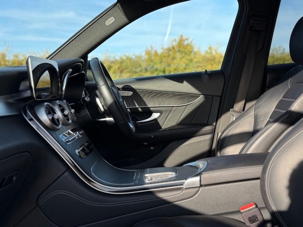 Used Mercedes-Benz GLC 2020 for sale - 76266872: Photo 44