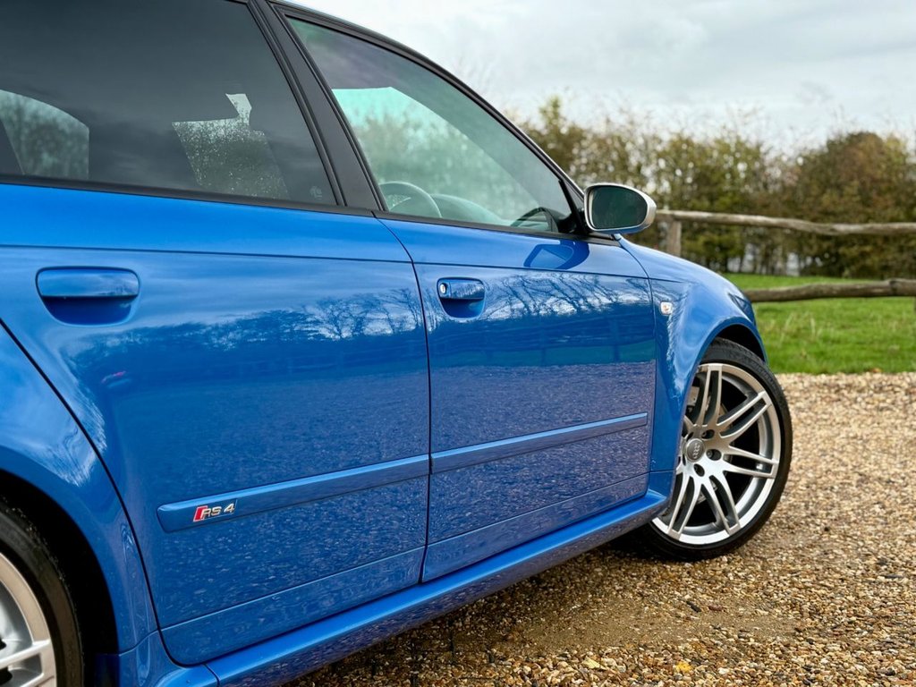 Used Audi RS4 2006 for sale - 76367764: Photo 37