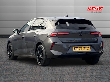 Used Vauxhall Astra 2022 for sale - 76192232: Photo 2