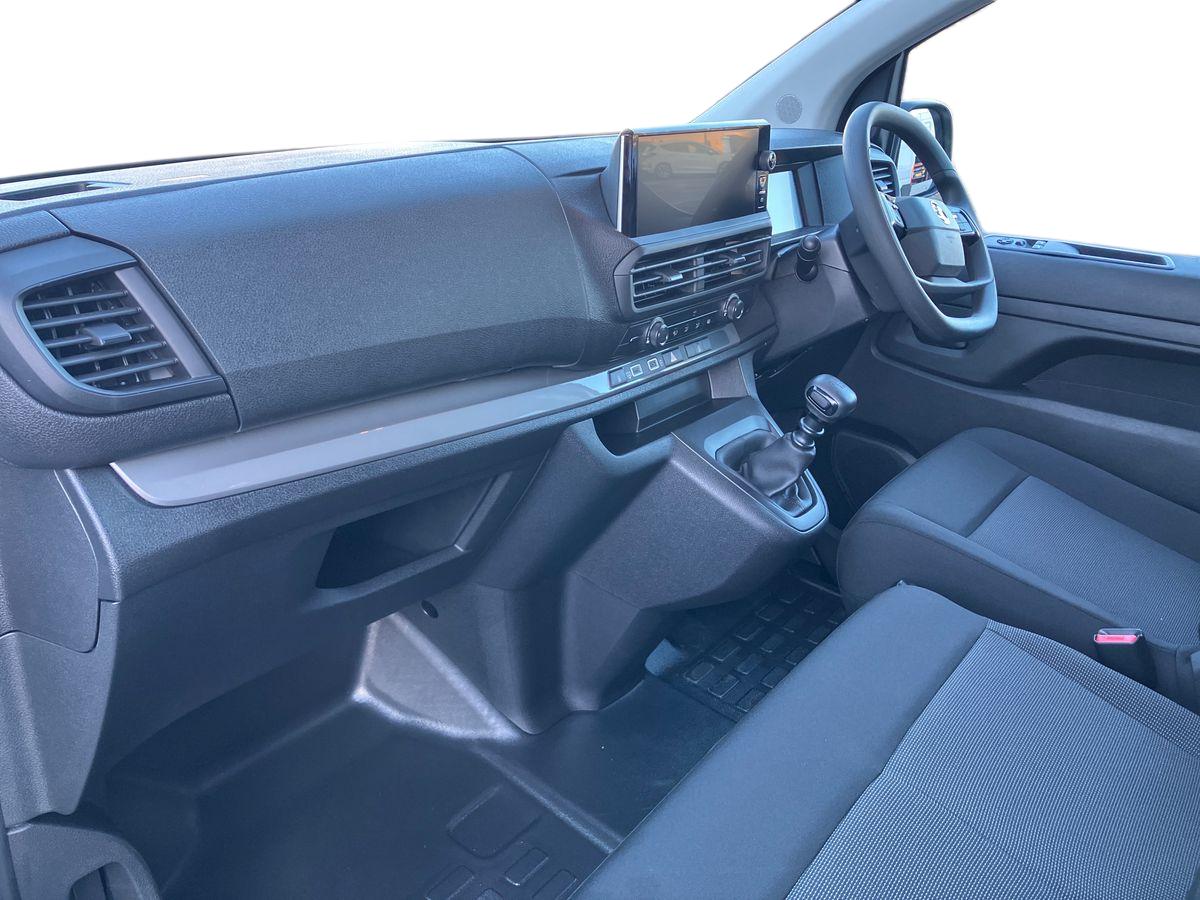 Used Vauxhall Vivaro 2025 for sale - 76807838: Photo 6