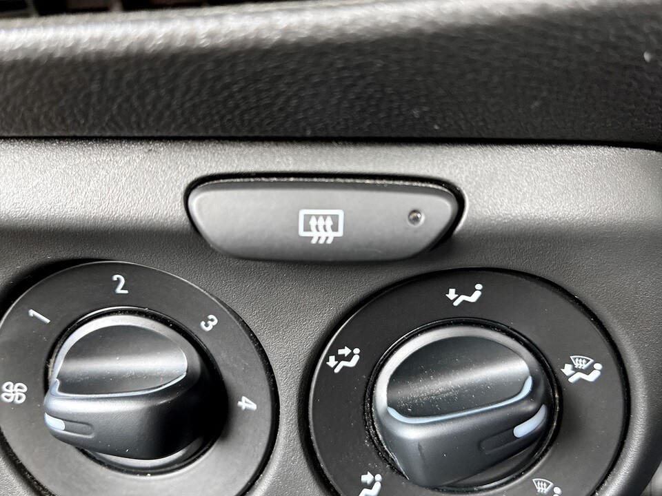 Used Vauxhall ADAM 2018 for sale - 77980483: Photo 28