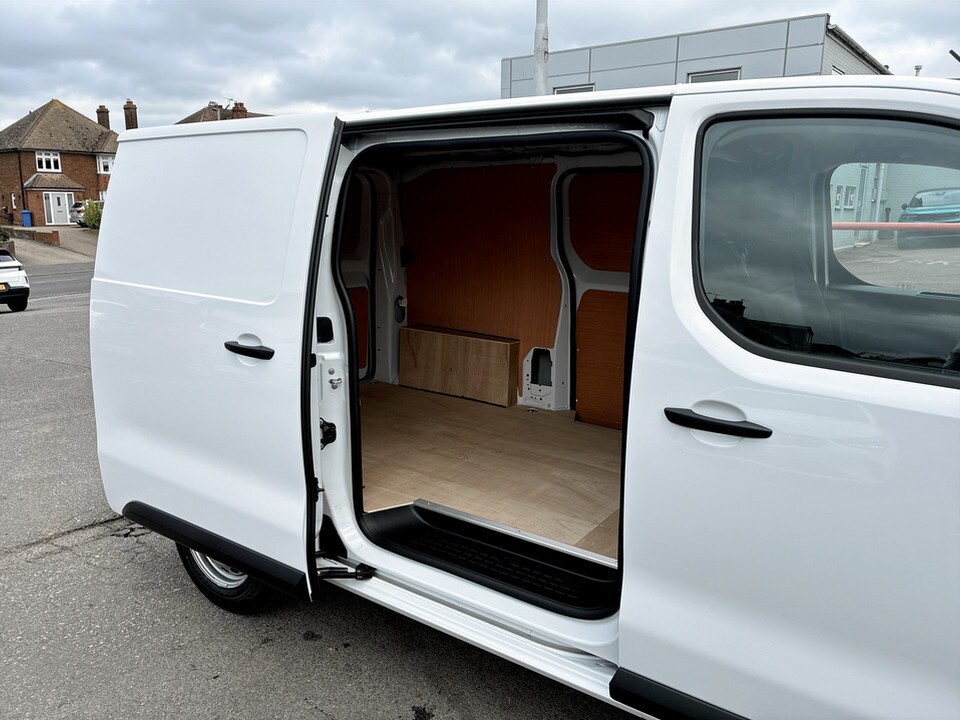 Used Vauxhall Vivaro 2025 for sale - 76807865: Photo 59