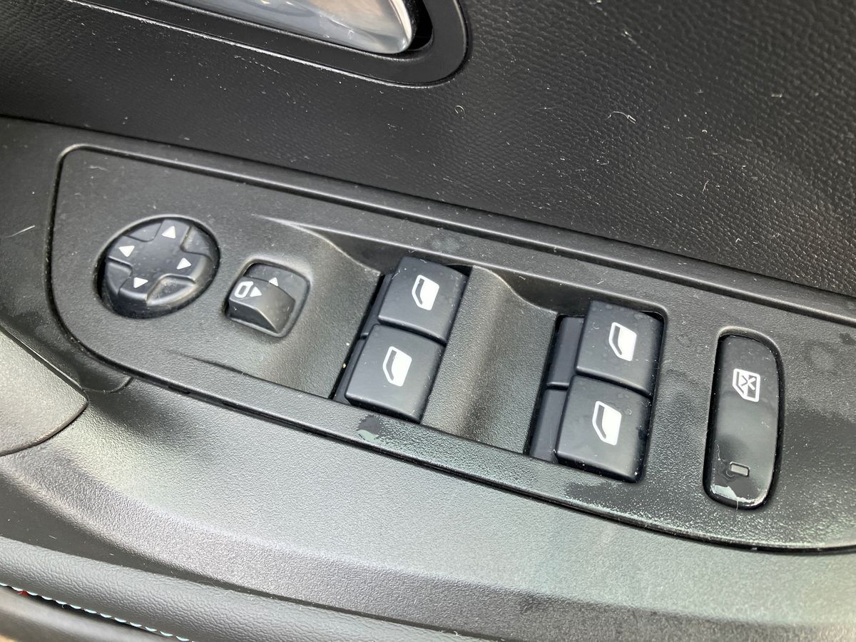 Used Peugeot 2008 2022 for sale - 77482478: Photo 18