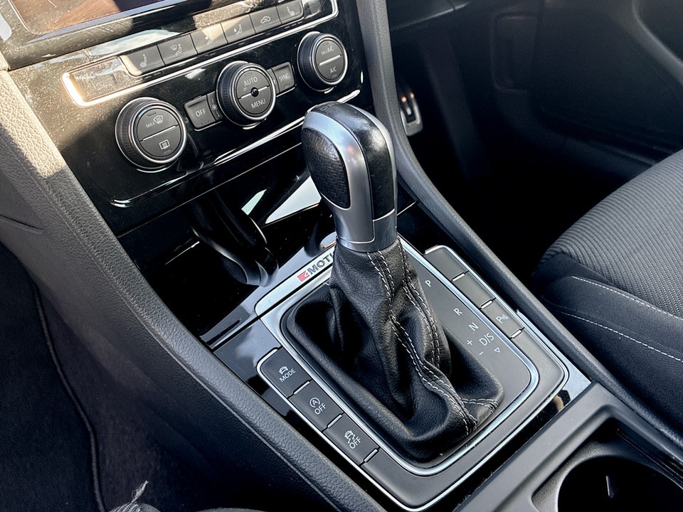 Used Volkswagen Golf 2019 for sale - 77562730: Photo 23