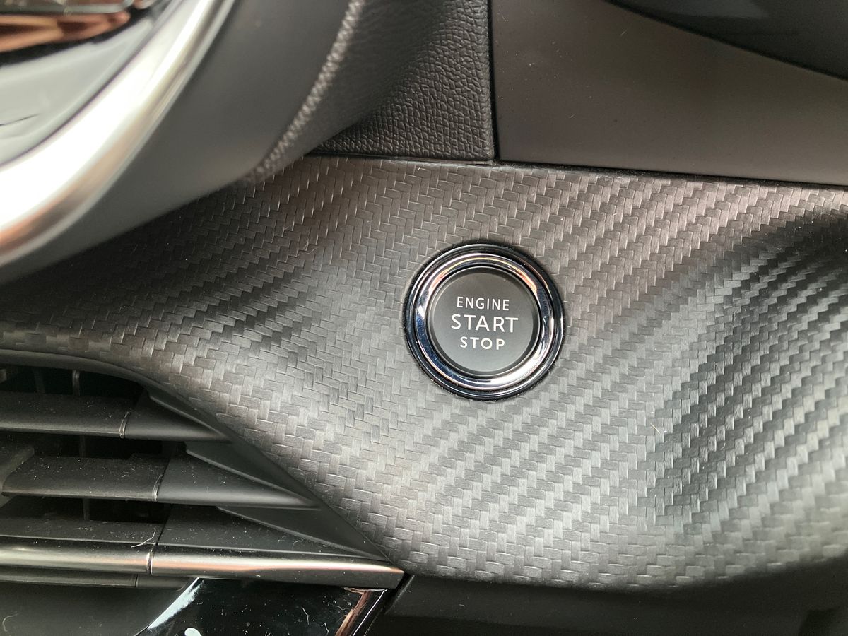 Used Peugeot 2008 2022 for sale - 77460647: Photo 25