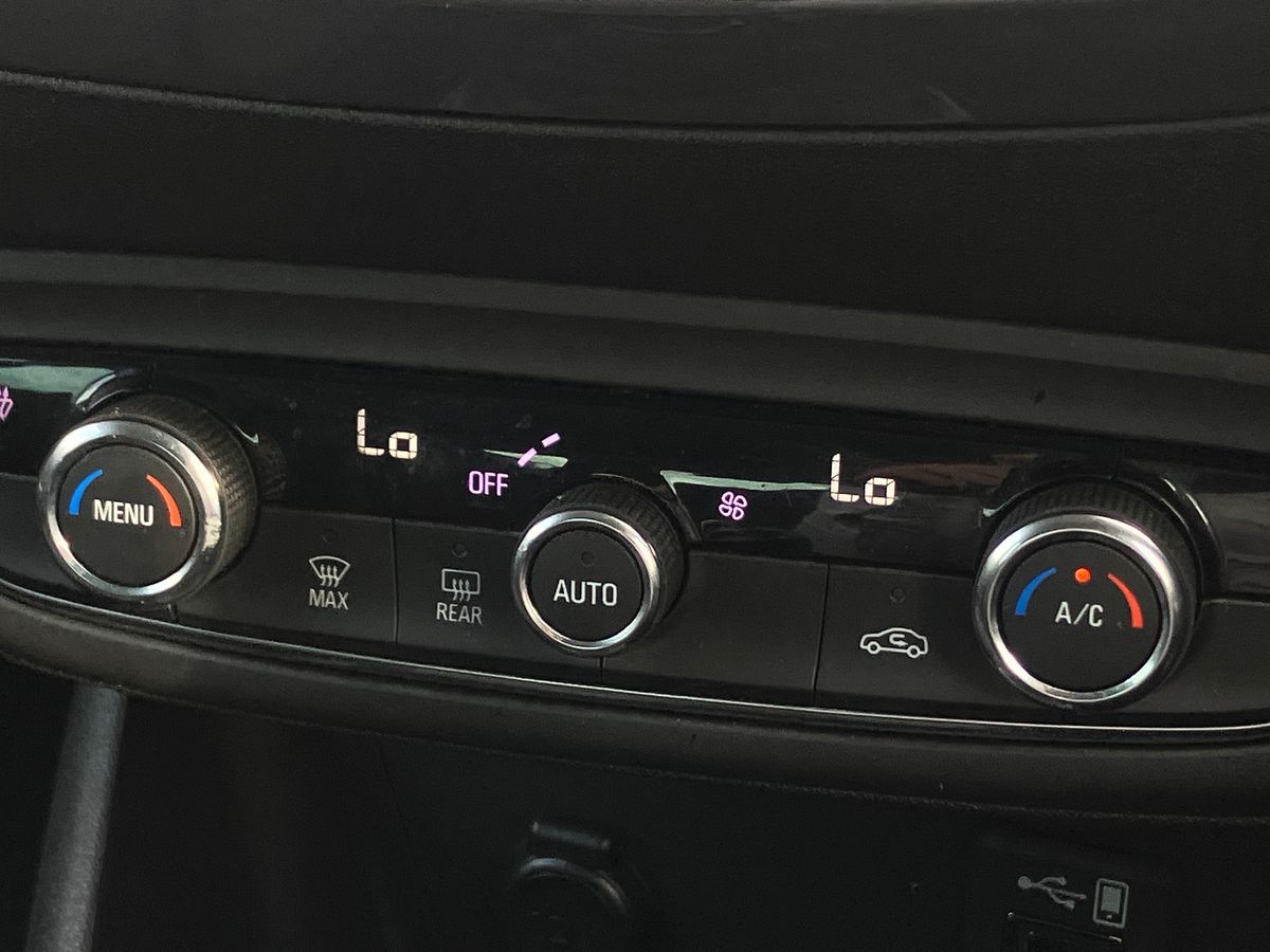 Used Vauxhall Crossland 2022 for sale - 75970633: Photo 12