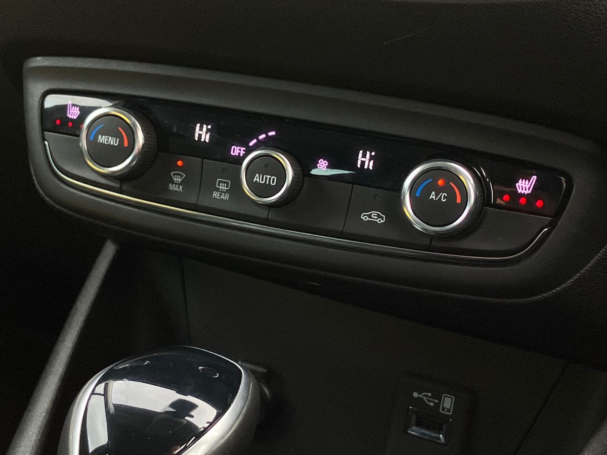 Used Vauxhall Crossland 2022 for sale - 76845557: Photo 21