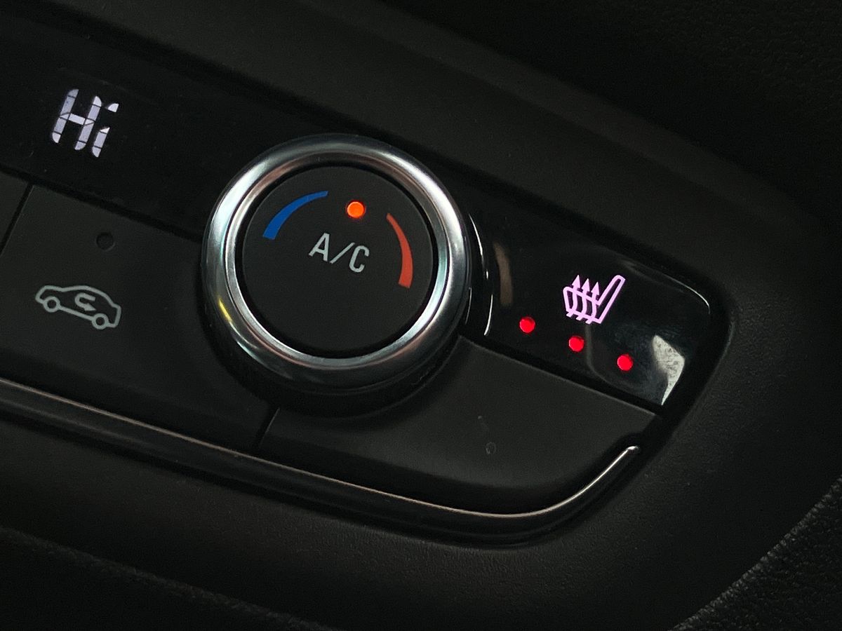 Used Vauxhall Crossland 2022 for sale - 76845557: Photo 25