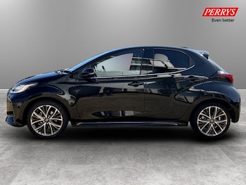 Used Toyota Yaris 2022 for sale - 79559055: Photo