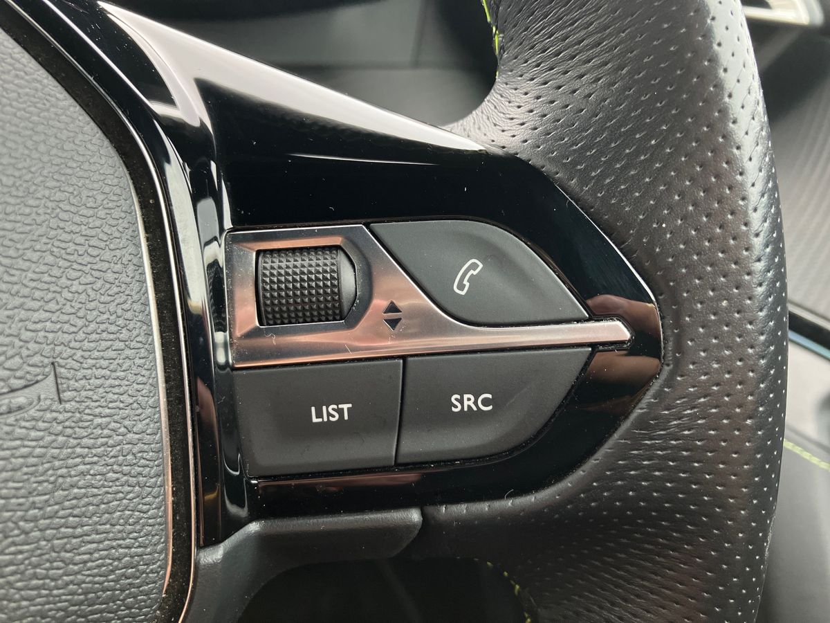 Used Peugeot 2008 2022 for sale - 76392046: Photo 16