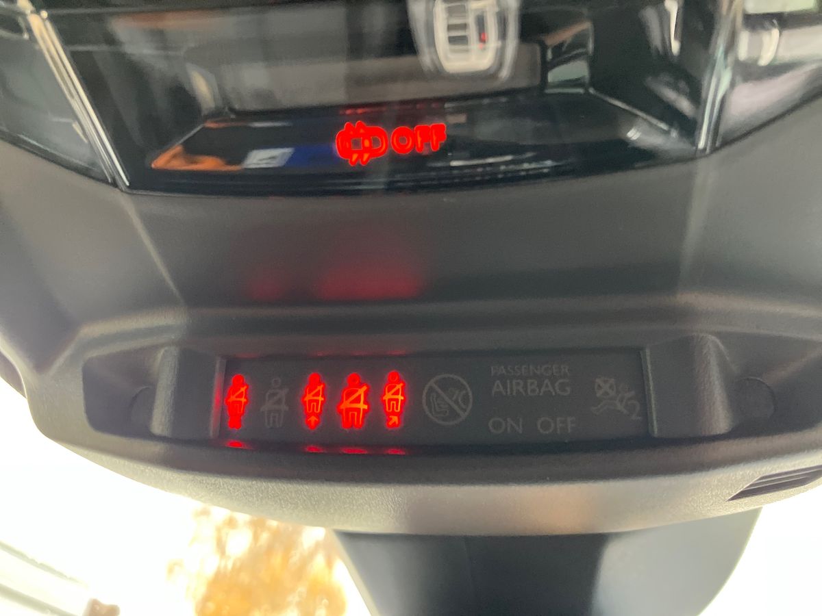 Used Peugeot 2008 2022 for sale - 76392046: Photo 31