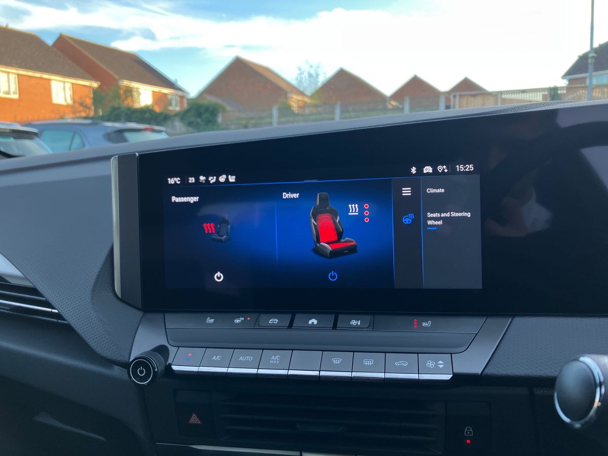 Used Vauxhall Astra 2025 for sale - 76792546: Photo 40