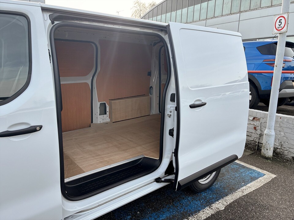 Used Vauxhall Vivaro 2025 for sale - 76807837: Photo 63