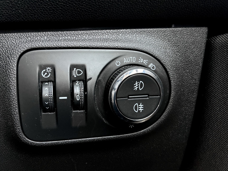 Used Vauxhall Corsa 2018 for sale - 77666437: Photo 24