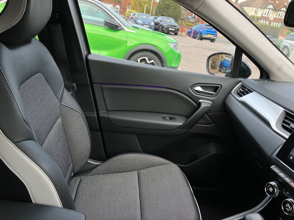 Used Renault Captur 2020 for sale - 76310979: Photo 38