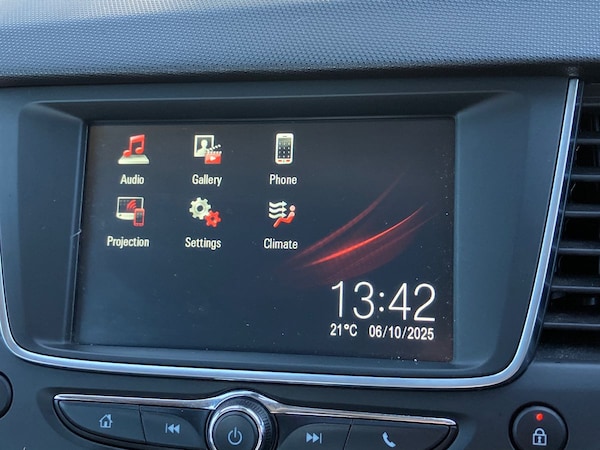 Used Vauxhall Crossland X 2017 for sale - 76128259: Photo 13