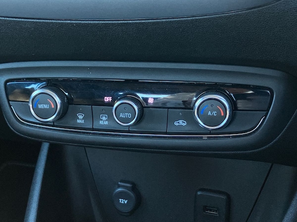 Used Vauxhall Crossland X 2017 for sale - 76128259: Photo 14