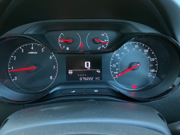 Used Vauxhall Crossland X 2017 for sale - 76128259: Photo 16