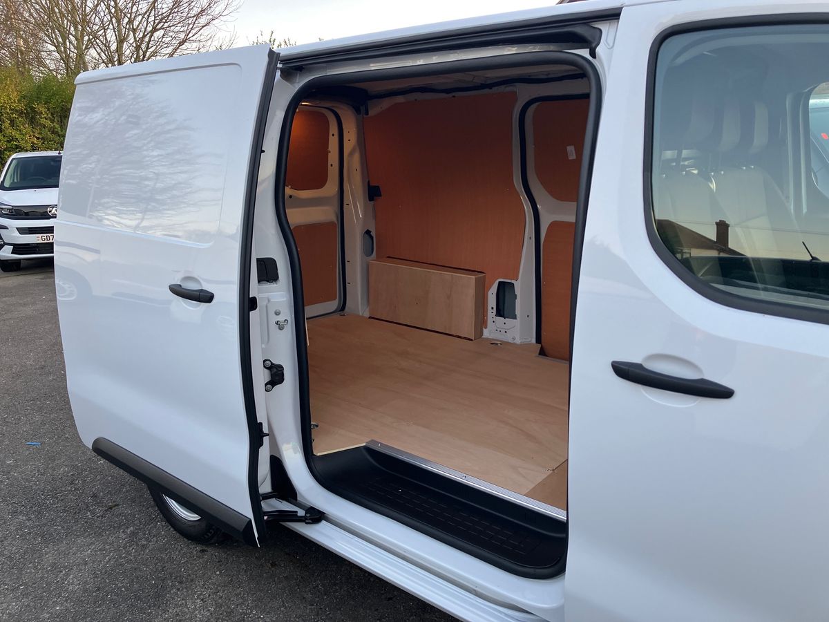 Used Vauxhall Vivaro 2026 for sale - 77113570: Photo 23