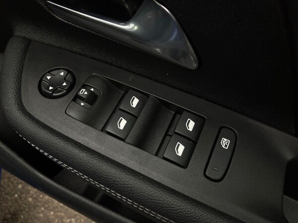 Used Vauxhall Mokka 2023 for sale - 76158355: Photo 19