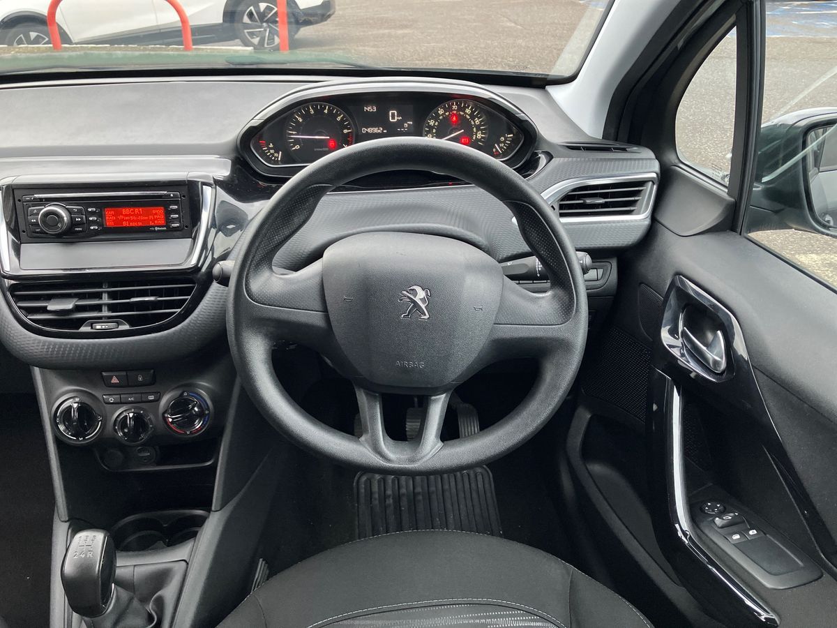 Used Peugeot 208 2016 for sale - 76706838: Photo 15