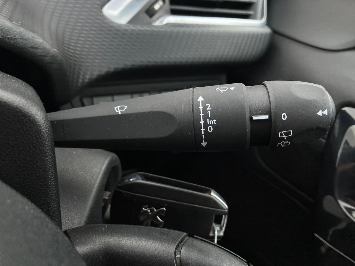 Used Peugeot 208 2016 for sale - 76706838: Photo 31