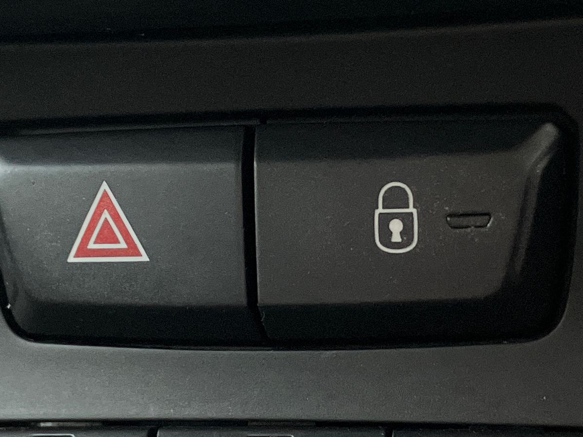 Used Peugeot 208 2016 for sale - 76706838: Photo 33