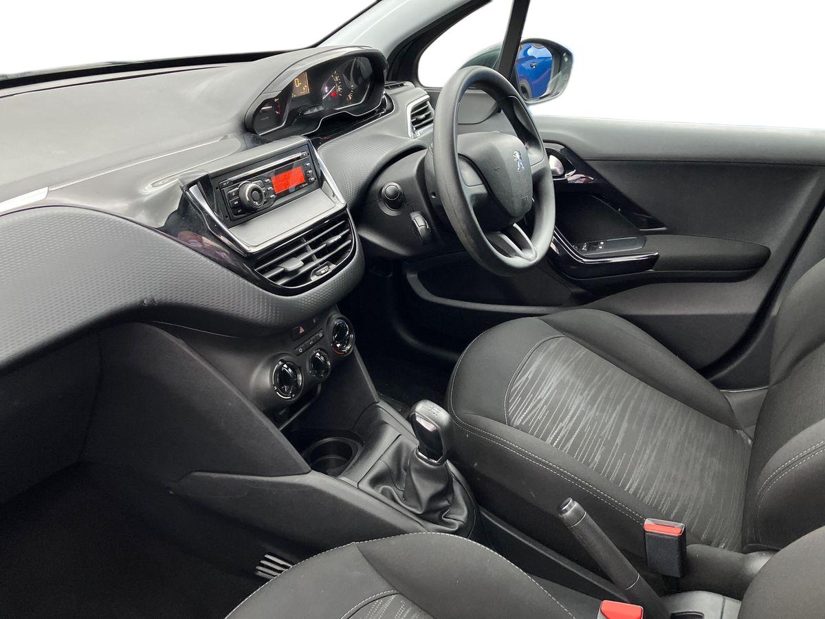 Used Peugeot 208 2016 for sale - 76706838: Photo 6