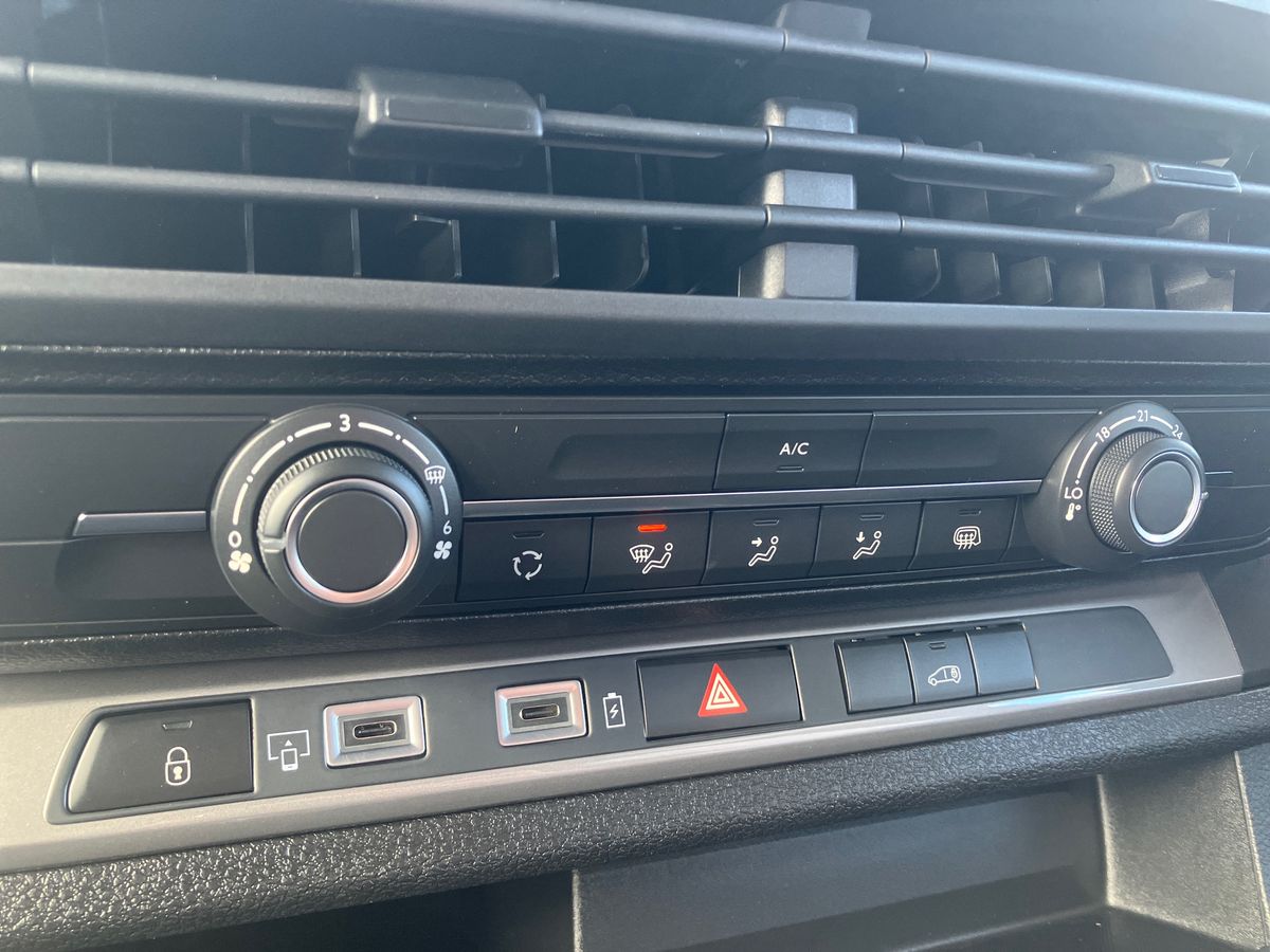 Used Vauxhall Vivaro 2026 for sale - 77113573: Photo 12