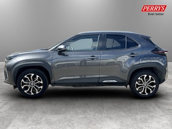 Used Toyota Yaris Cross 2022 for sale - 79004056: Photo