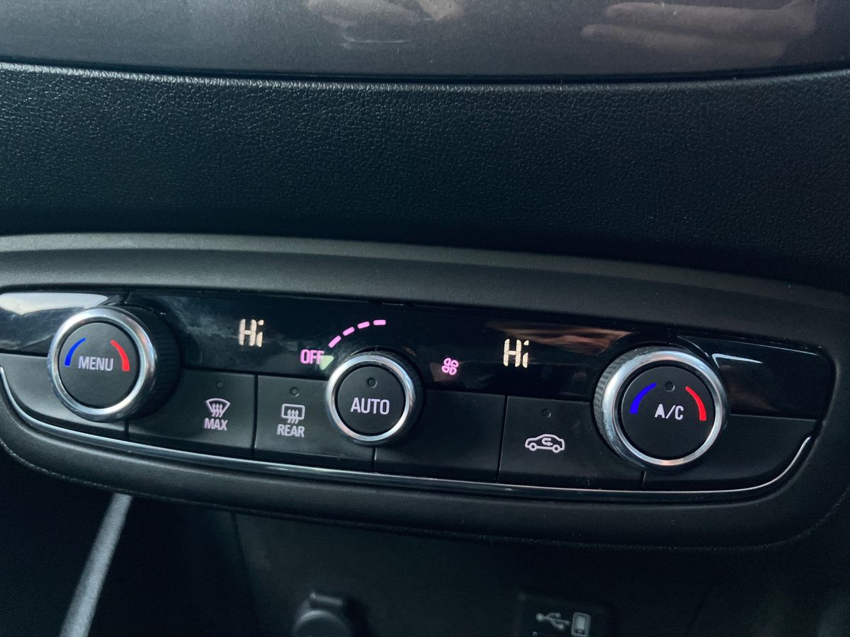 Used Vauxhall Crossland X 2019 for sale - 76351957: Photo 12