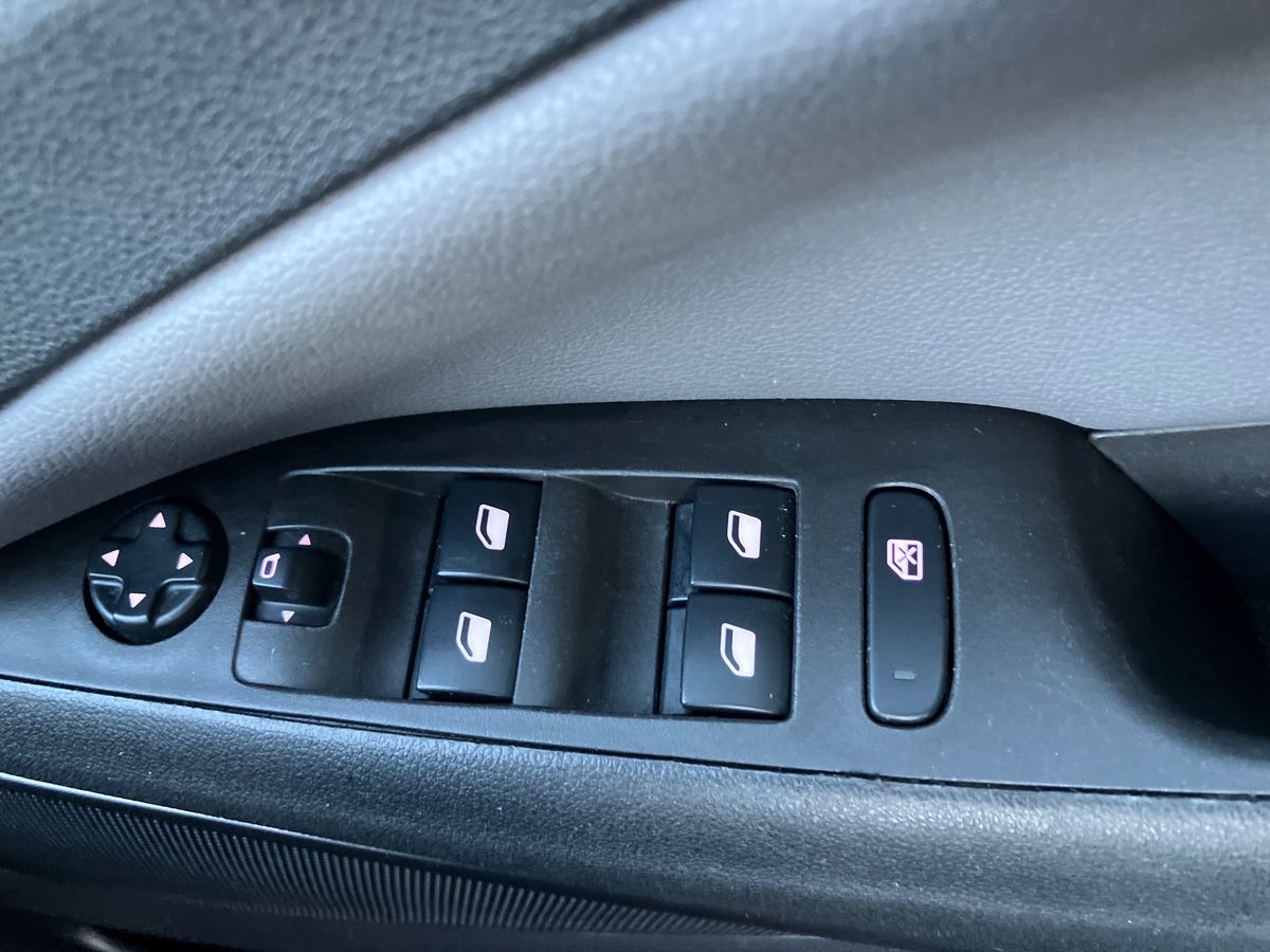 Used Vauxhall Crossland X 2019 for sale - 76351957: Photo 18