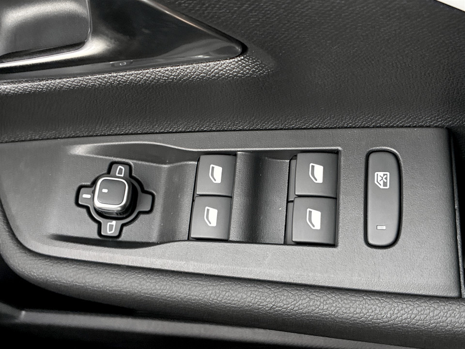 Used Vauxhall Astra 2026 for sale - 78132467: Photo 33