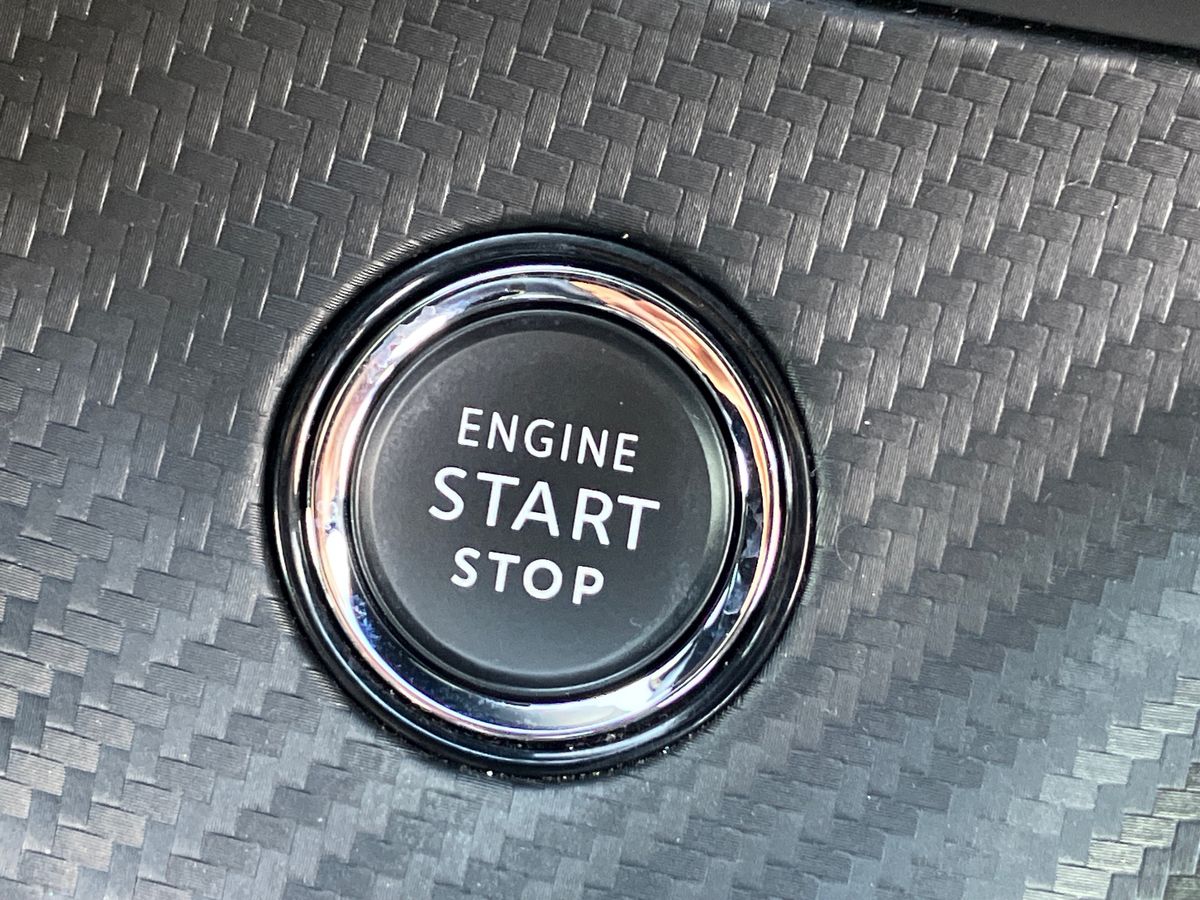 Used Peugeot 2008 2022 for sale - 76351859: Photo 37