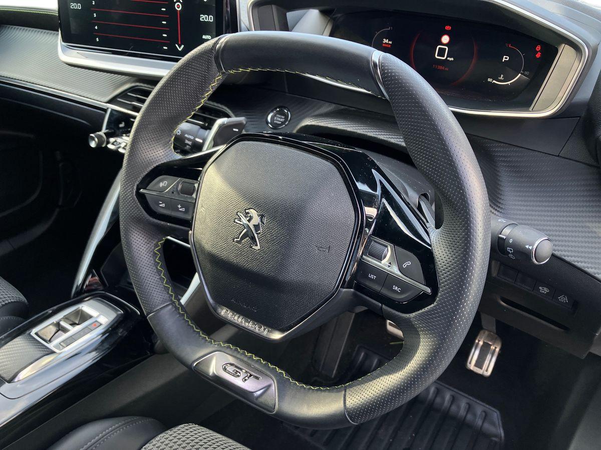 Used Peugeot 2008 2022 for sale - 76351859: Photo 8