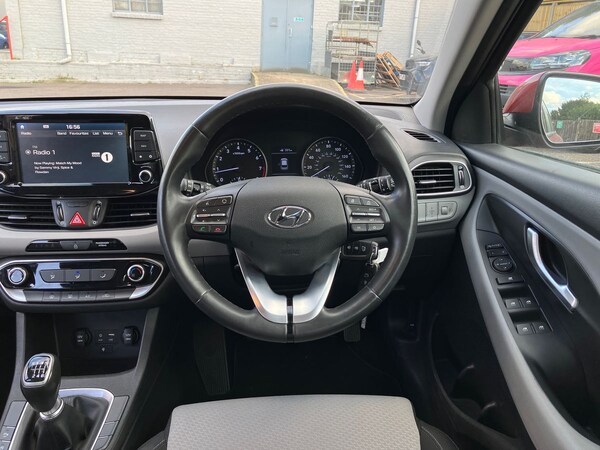 Used Hyundai i30 2017 for sale - 75626252: Photo 16