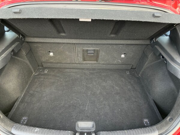 Used Hyundai i30 2017 for sale - 75626252: Photo 21