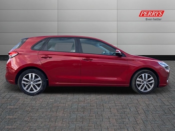 Used Hyundai i30 2017 for sale - 75626252: Photo 4