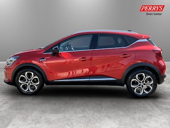 Used Renault Captur 2023 for sale - 79352093: Photo