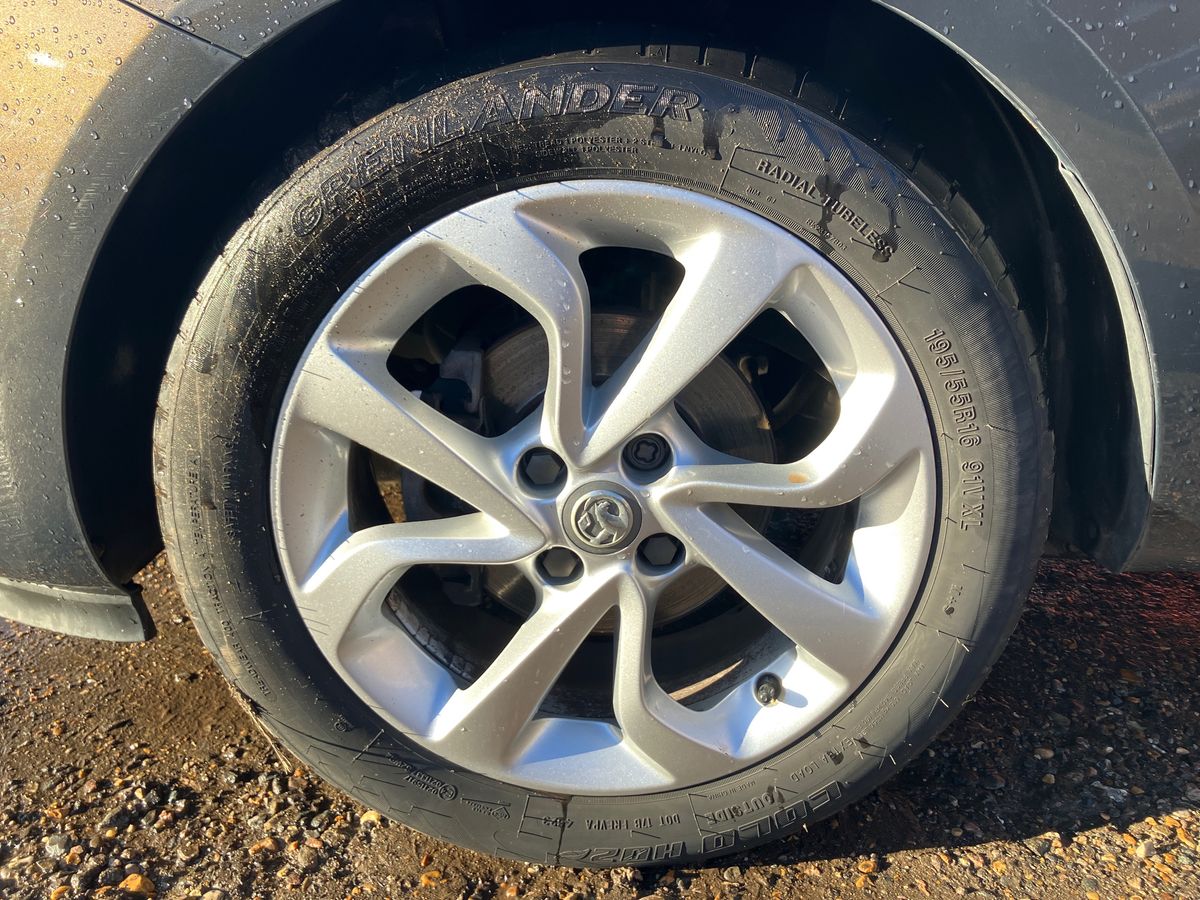 Used Vauxhall Corsa 2015 for sale - 76777501: Photo 7