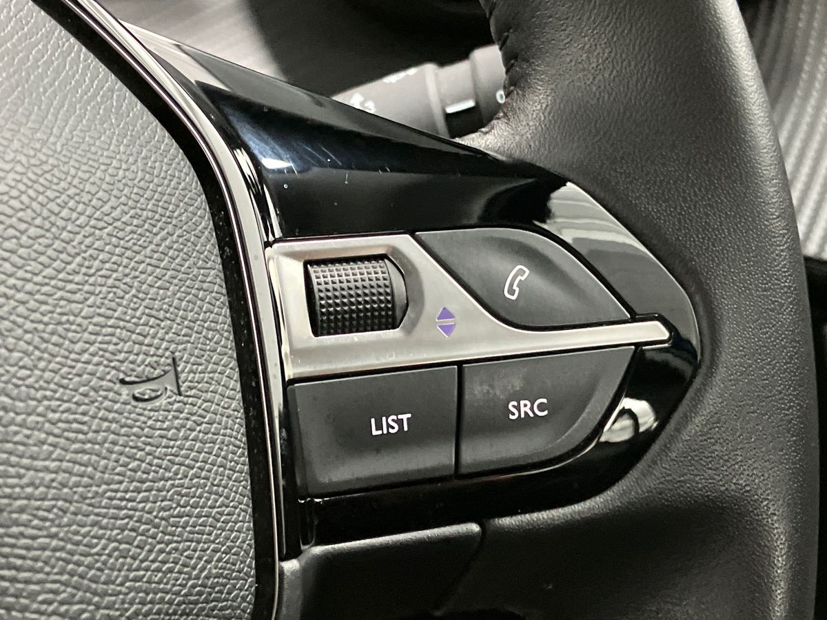 Used Peugeot 2008 2022 for sale - 76412778: Photo 30