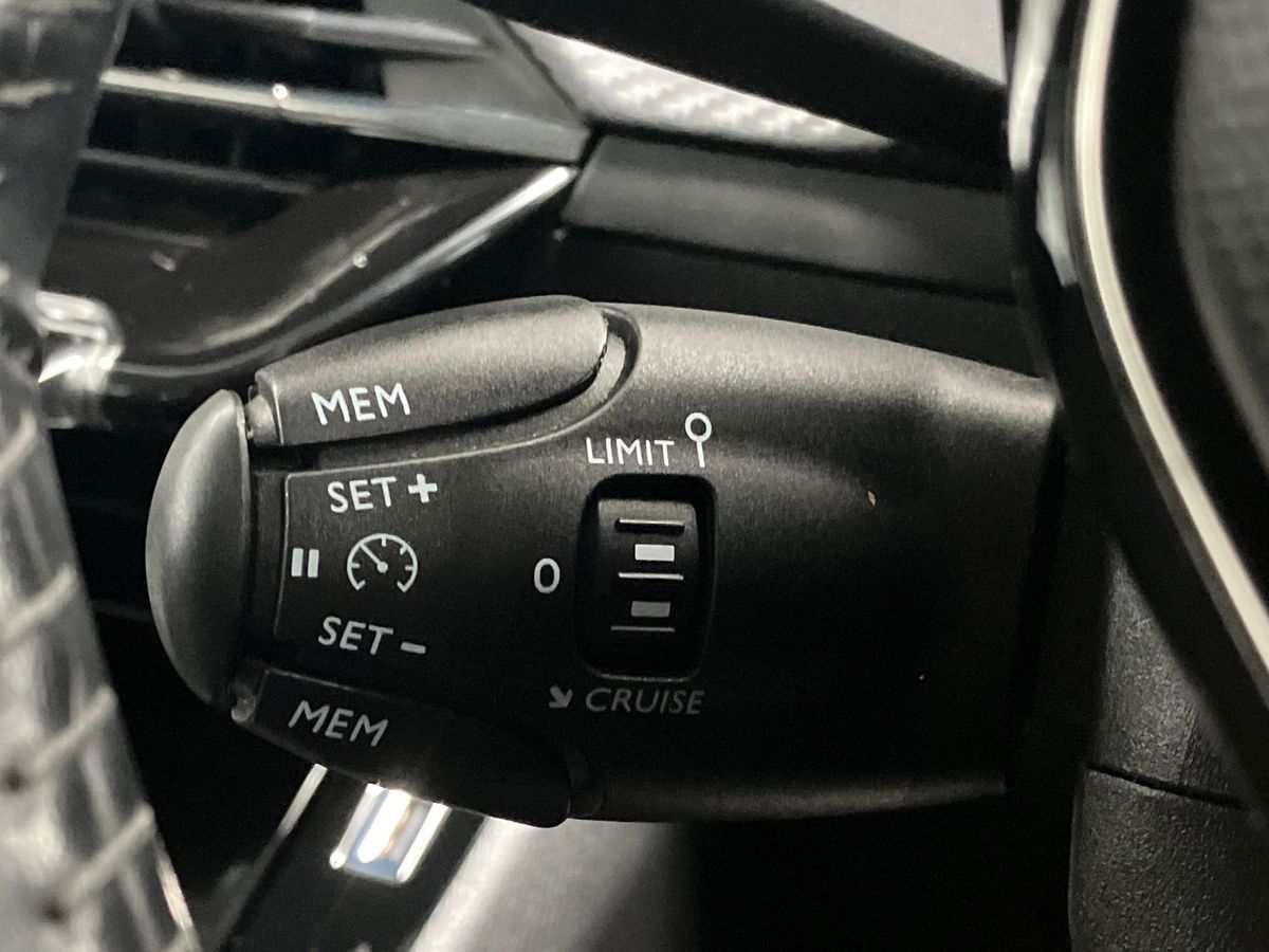 Used Peugeot 208 2020 for sale - 77113747: Photo 33