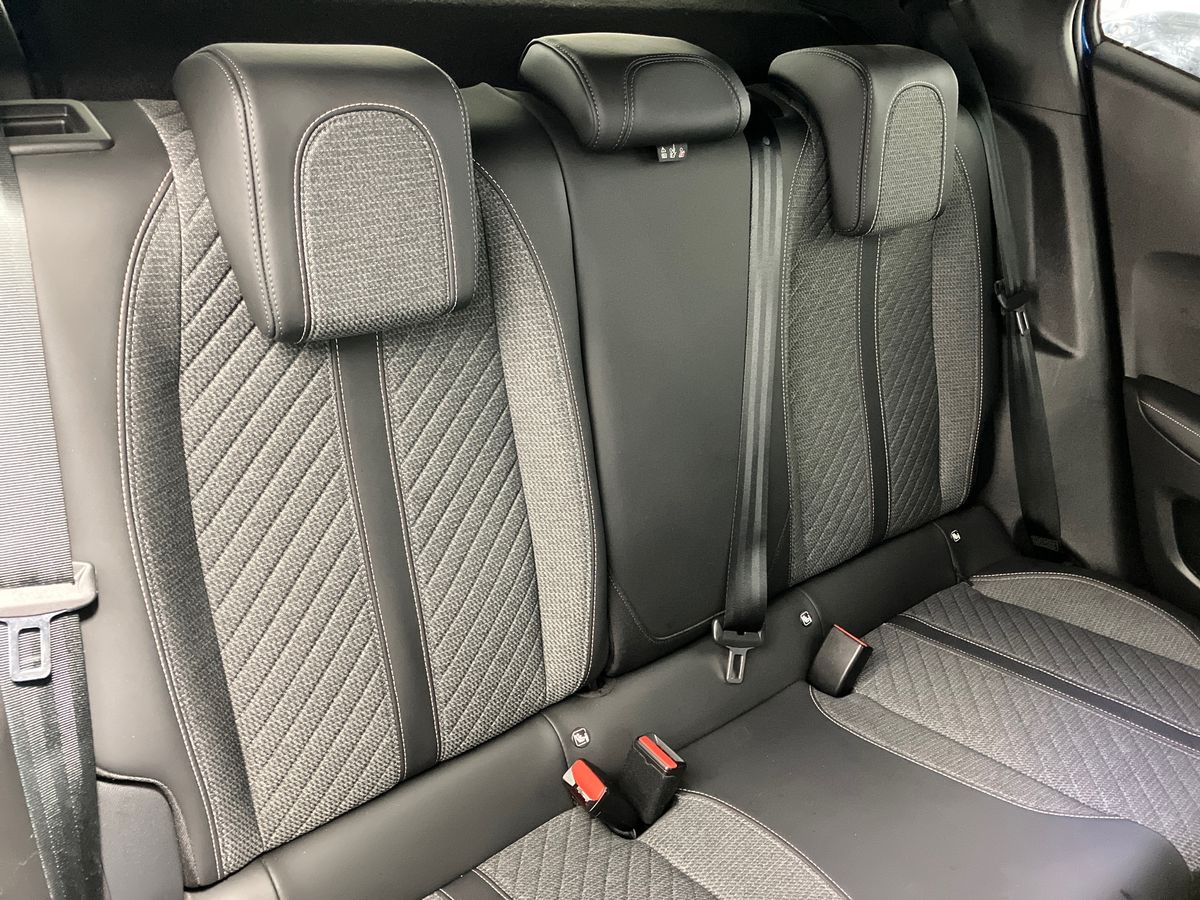 Used Peugeot 2008 2023 for sale - 76878365: Photo 22