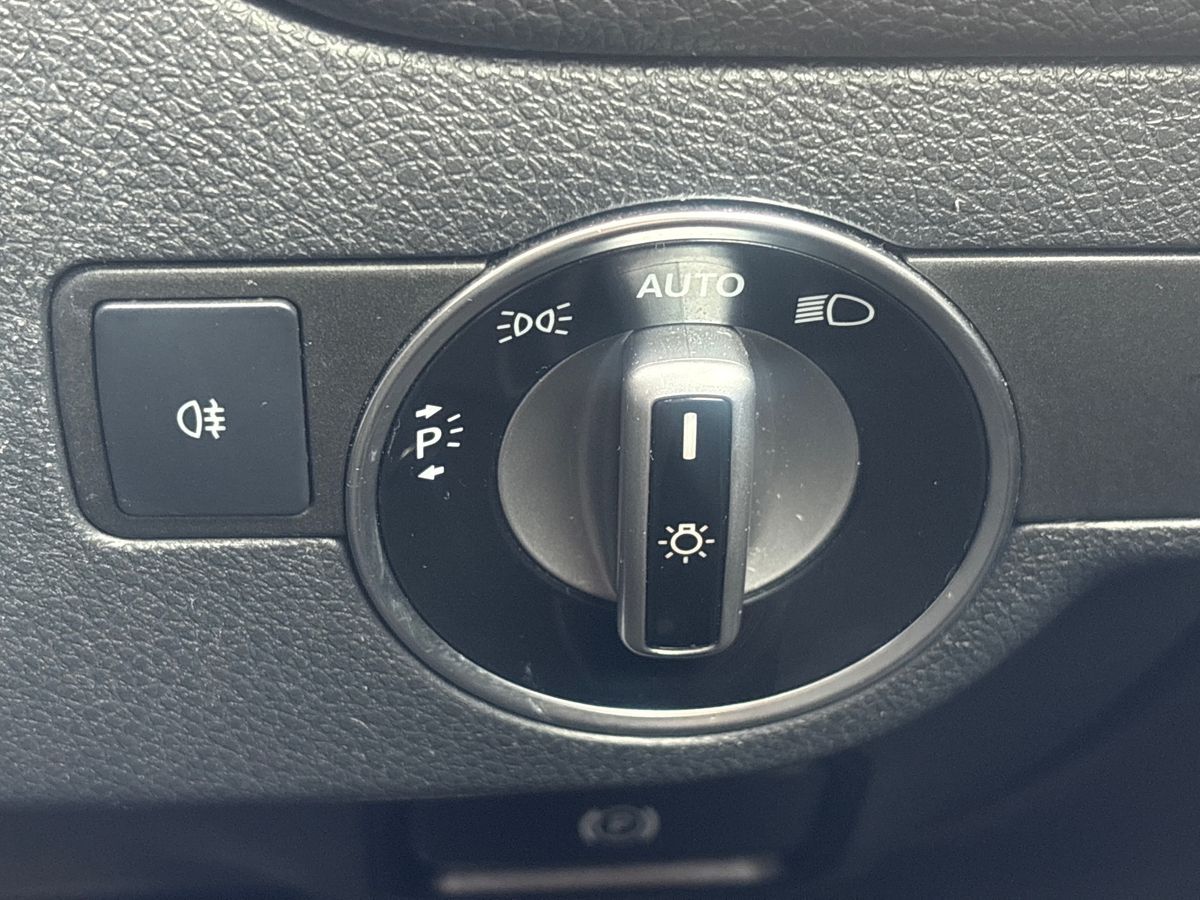 Used Mercedes-Benz GLA 2018 for sale - 76518133: Photo 27