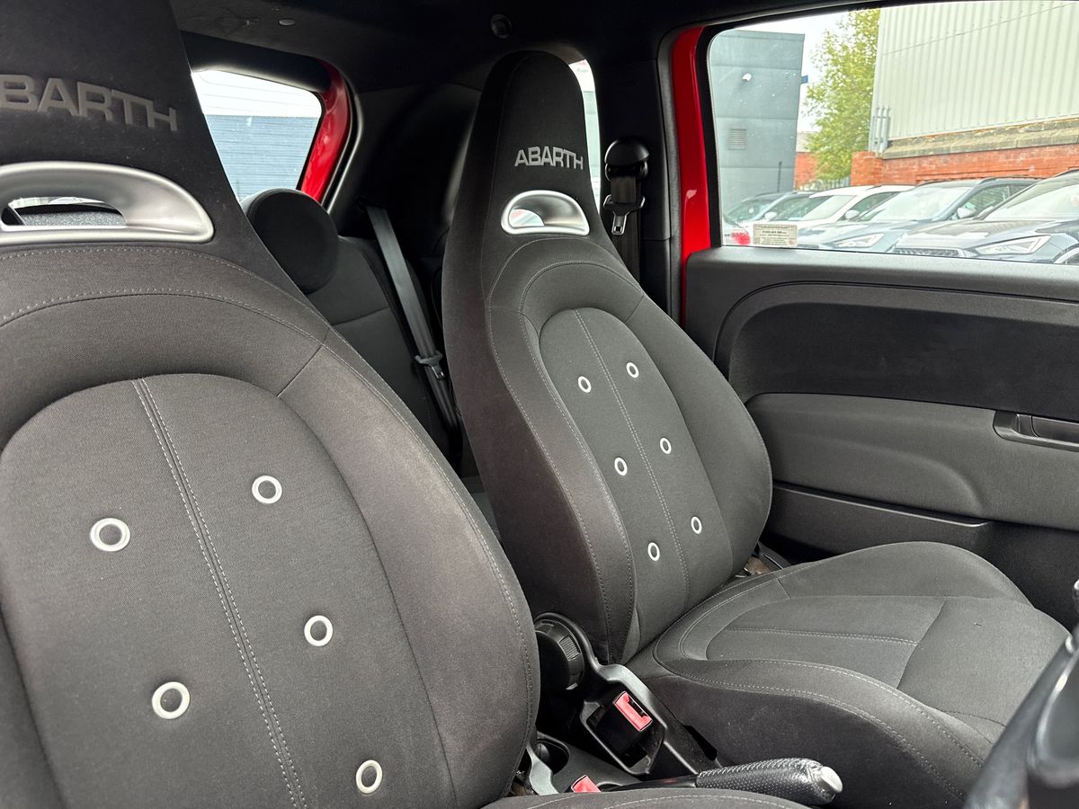 Used Abarth 595 2018 for sale - 76518235: Photo 24