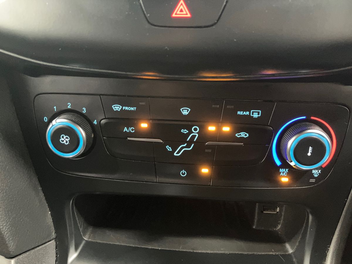 Used Ford Focus 2017 for sale - 77846027: Photo 12